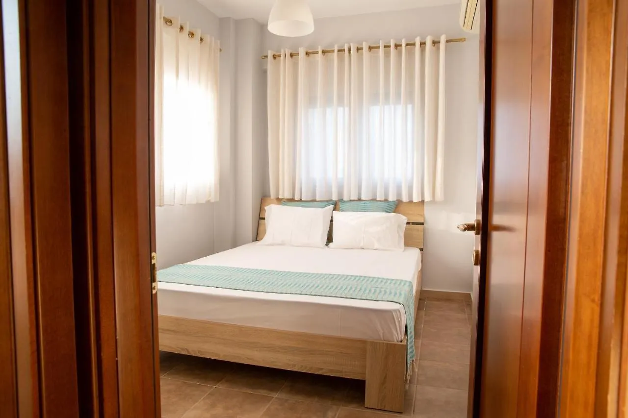 Salty Breeze Supreme Beachfront Apartment-Supreme Stay With Free Parking Peraía Grecia